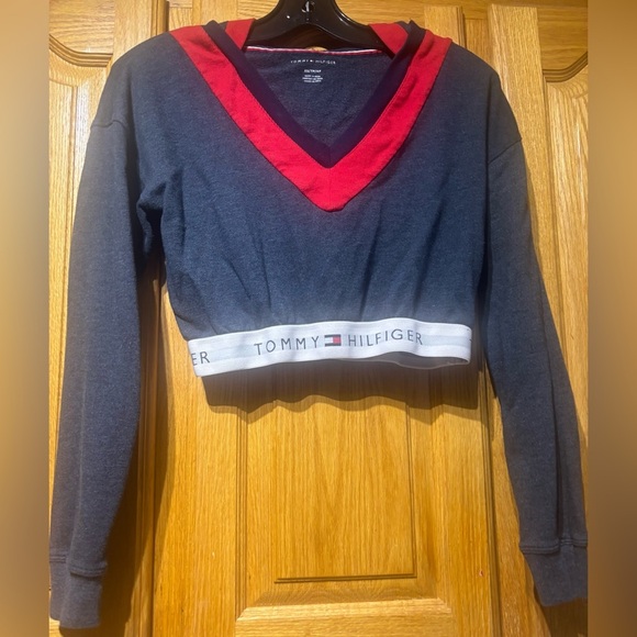 Tommy Hilfiger Cropped Hoodie Women’s XS EUC - Picture 3 of 7
